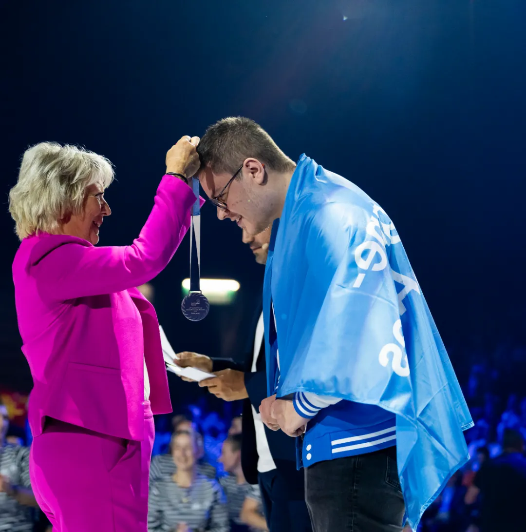 William Machecourt receiving the silver medal in IT Software Solutions for Business at the WorldSkills France national finals